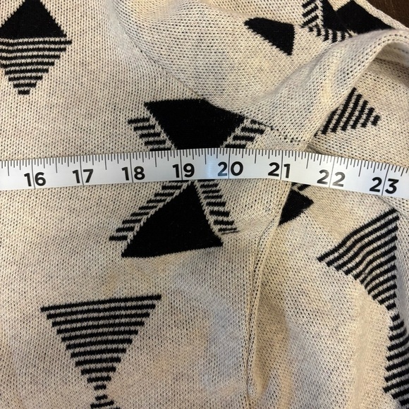 Jessica Simpson Aztec Print Long Open Cardigan Black/Cream Size L Cotton - Picture 12 of 14